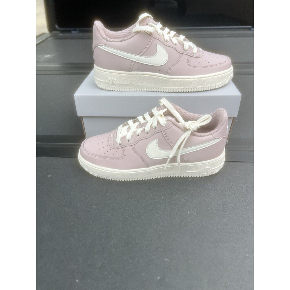 Size 6Y Nike Air Force 1 GS Women’s Size 7.5 Particle Rose Sail FV5948-601 Shoe